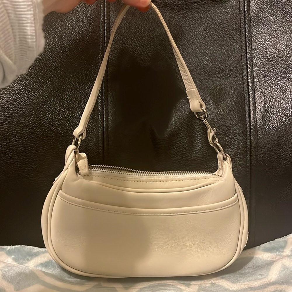 COACH VINTAGE LEATHER SHOULDER BAG